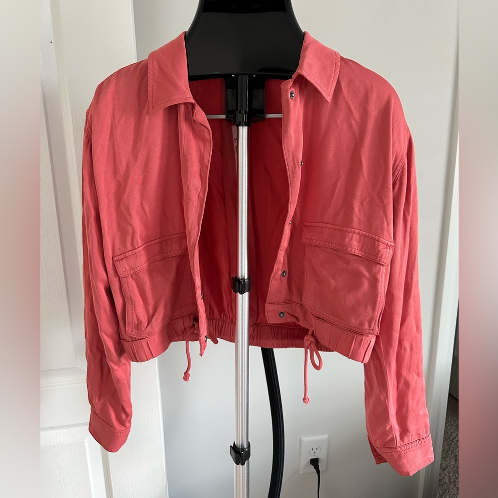 NWT Splendid Salmon Colored Cropped Jacket